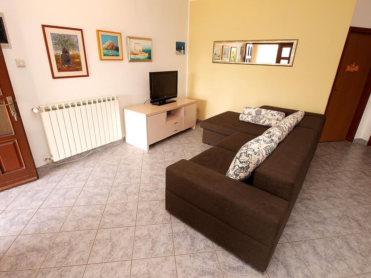 Apartments Dusanka 799 Fažana エクステリア 写真