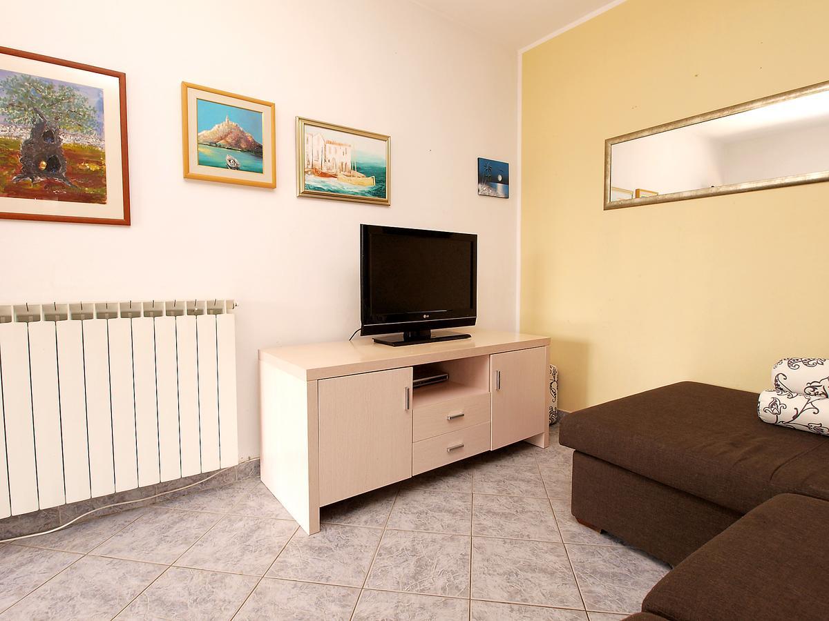 Apartments Dusanka 799 Fažana エクステリア 写真