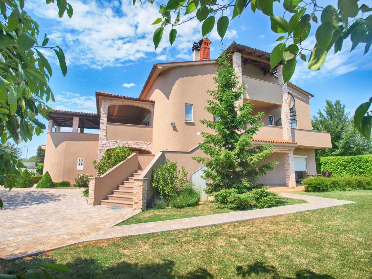 Apartments Dusanka 799 Fažana エクステリア 写真