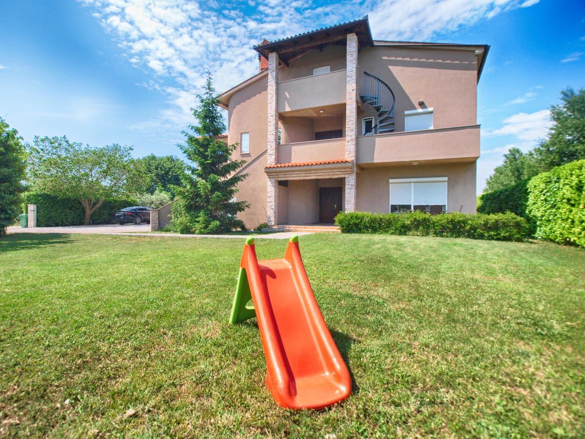 Apartments Dusanka 799 Fažana エクステリア 写真