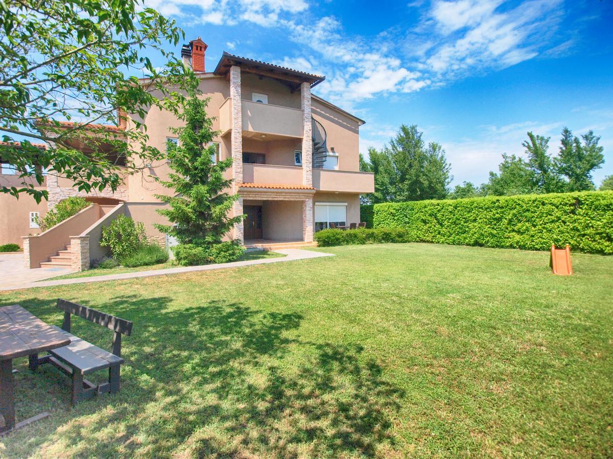 Apartments Dusanka 799 Fažana エクステリア 写真